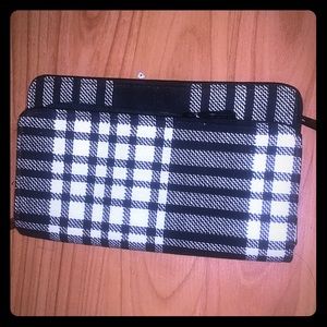 NEW Thirty-One Perfect Cents Wallet